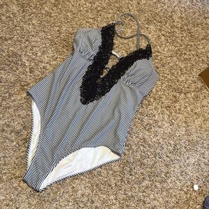 2XL Cupshe one piece swimsuit